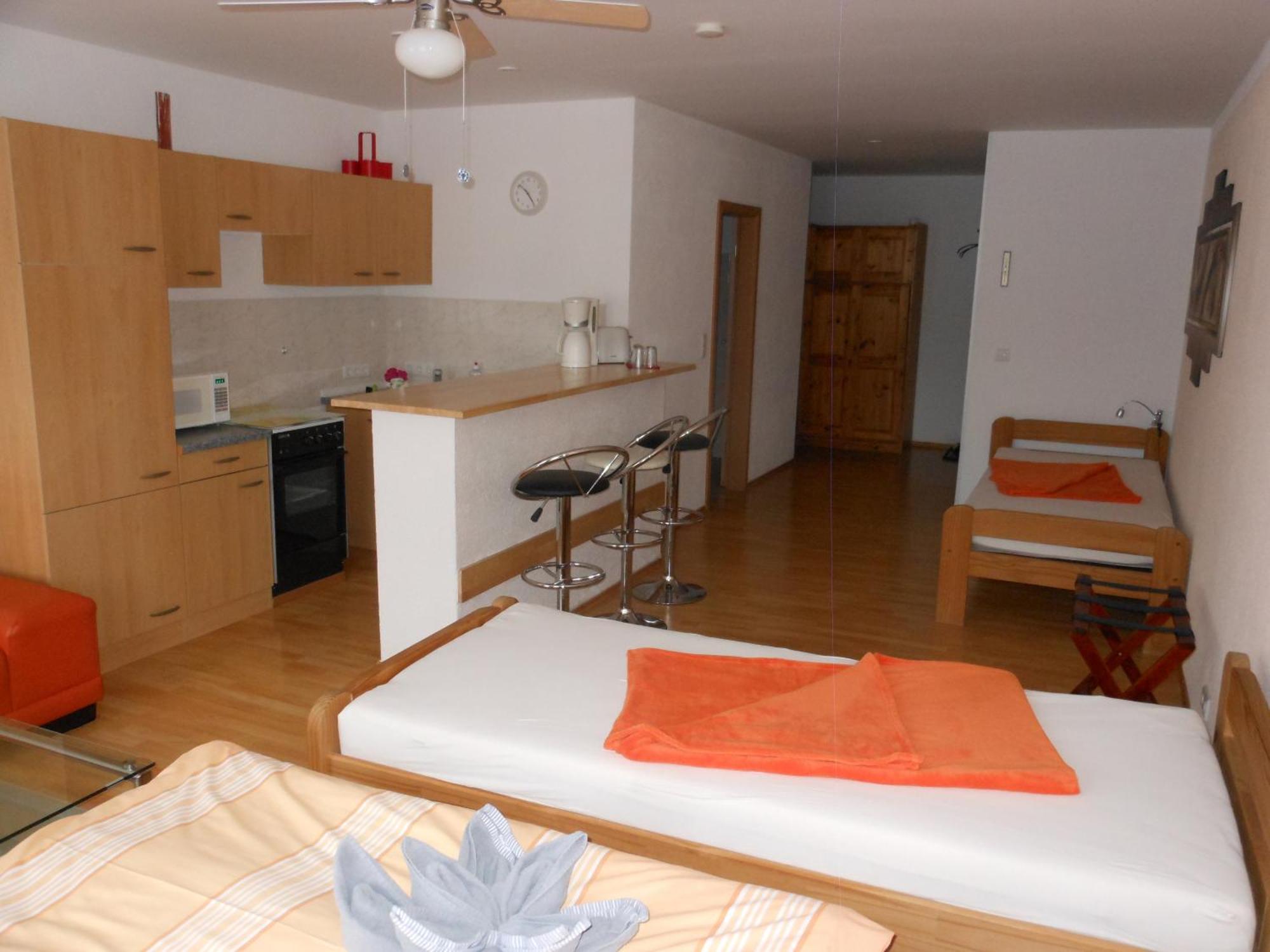 Pension Am Werder ベルンブルク 部屋 写真