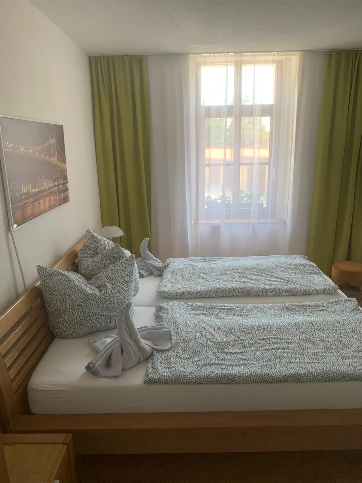 Pension Am Werder ベルンブルク 部屋 写真